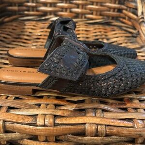Lucky Brand Women's Grenaldie Mule in size 6. Never worn!